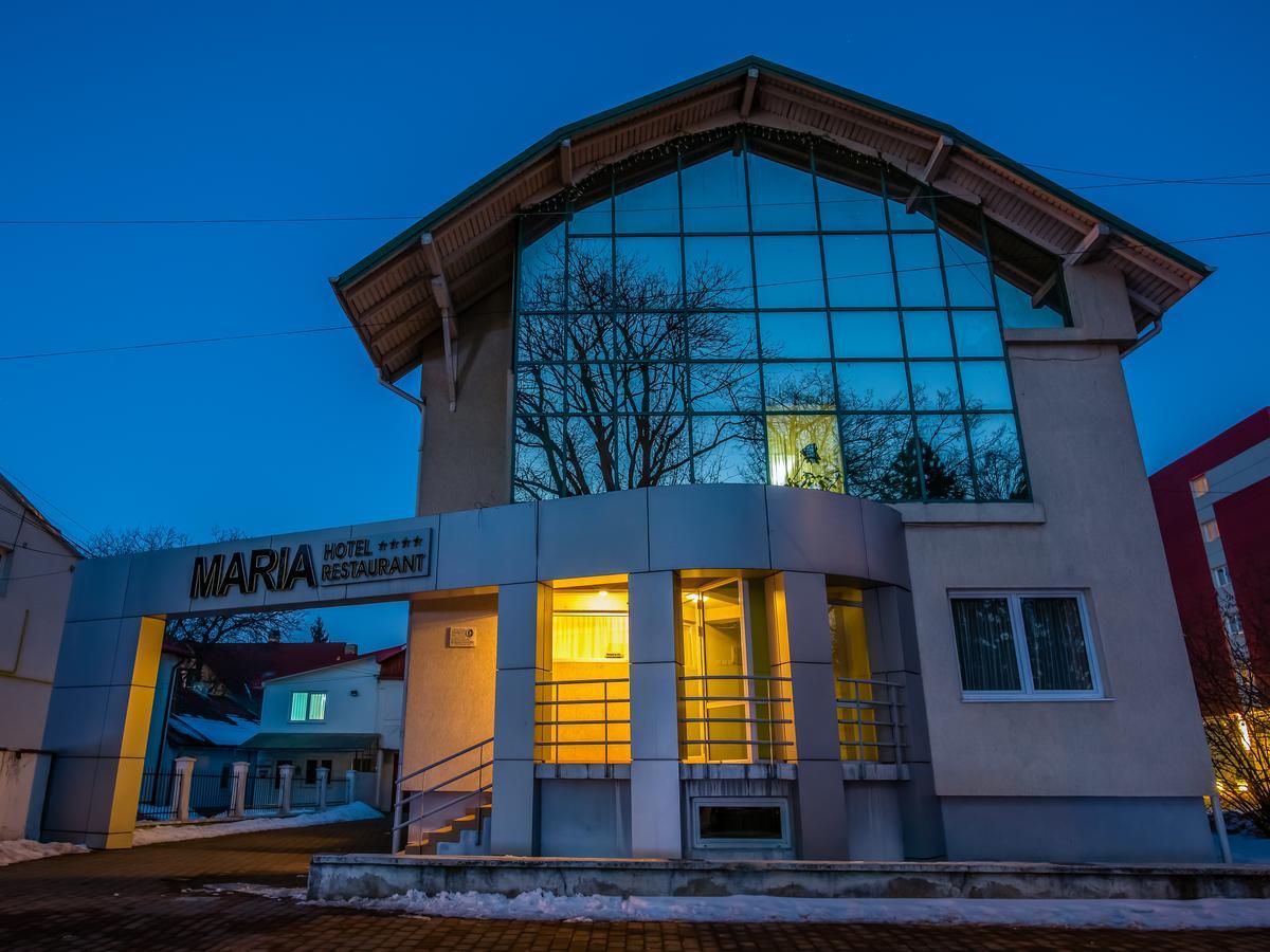 Hotel Maria Rădăuţi エクステリア 写真