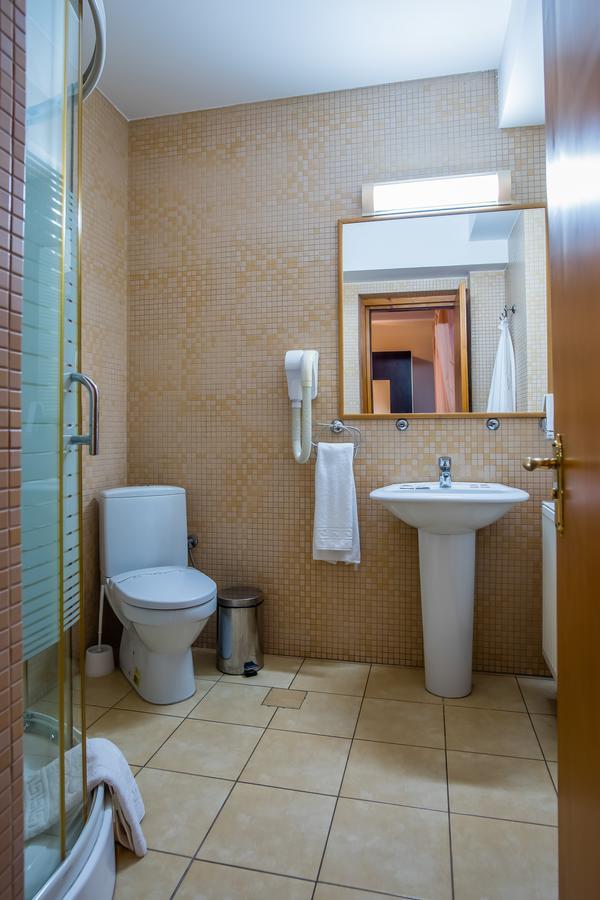 Hotel Maria Rădăuţi エクステリア 写真
